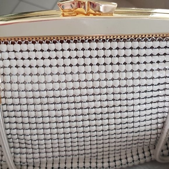 Glomesh Bone Style 212 Bag. Unused. Still in box with 1977 sales receipt. - Picture 16 of 16